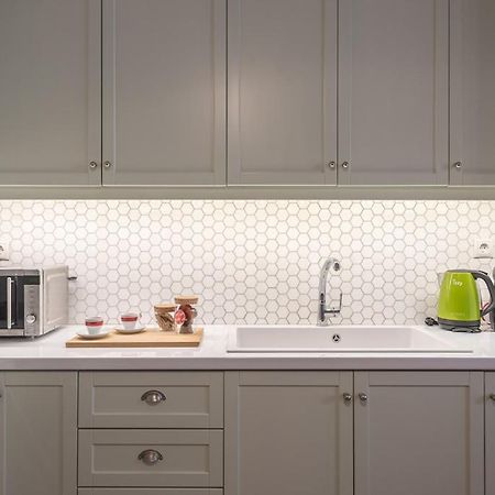 אתונה Pame Rentals - 2Bd & 2Ba Home, 4 Min To Acropolis מראה חיצוני תמונה