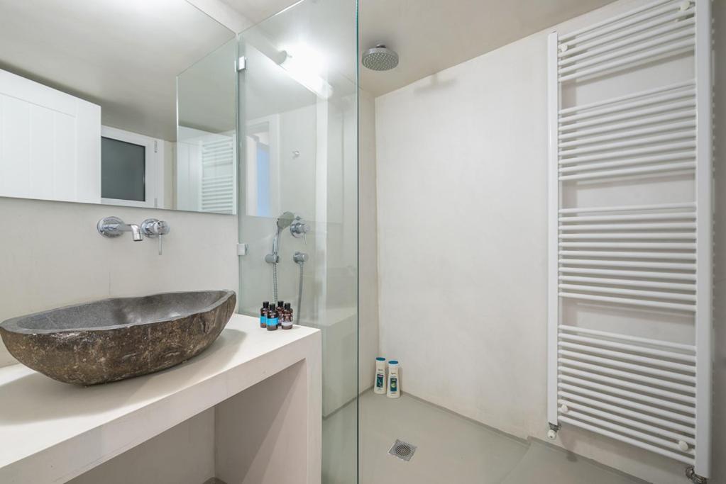 אתונה Pame Rentals - 2Bd & 2Ba Home, 4 Min To Acropolis מראה חיצוני תמונה
