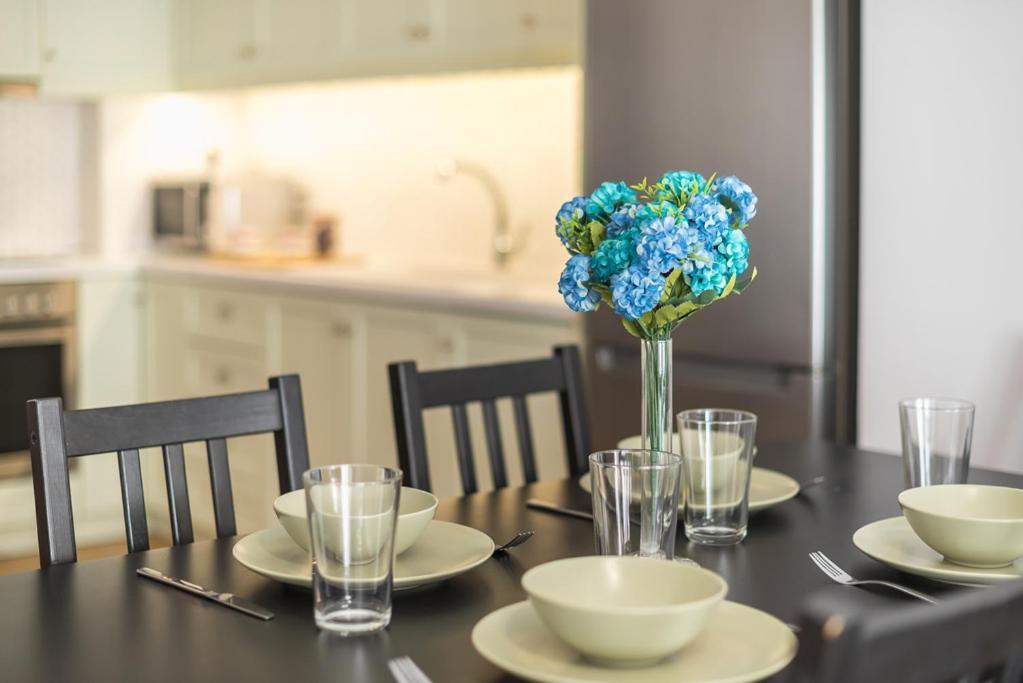 אתונה Pame Rentals - 2Bd & 2Ba Home, 4 Min To Acropolis מראה חיצוני תמונה